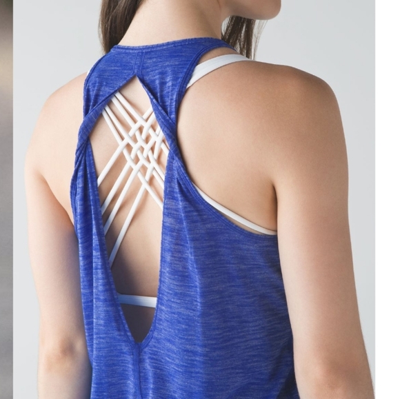 lululemon athletica Tops - Lululemon Trapeze Twist tank in Heathered Blue